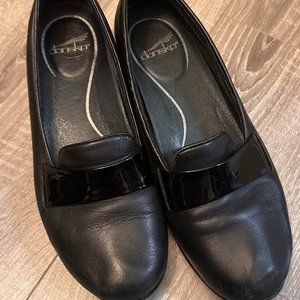 Dansko - Womans Loafer